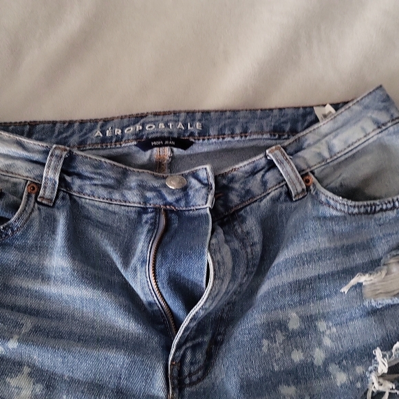 Jeans - Picture 3 of 4